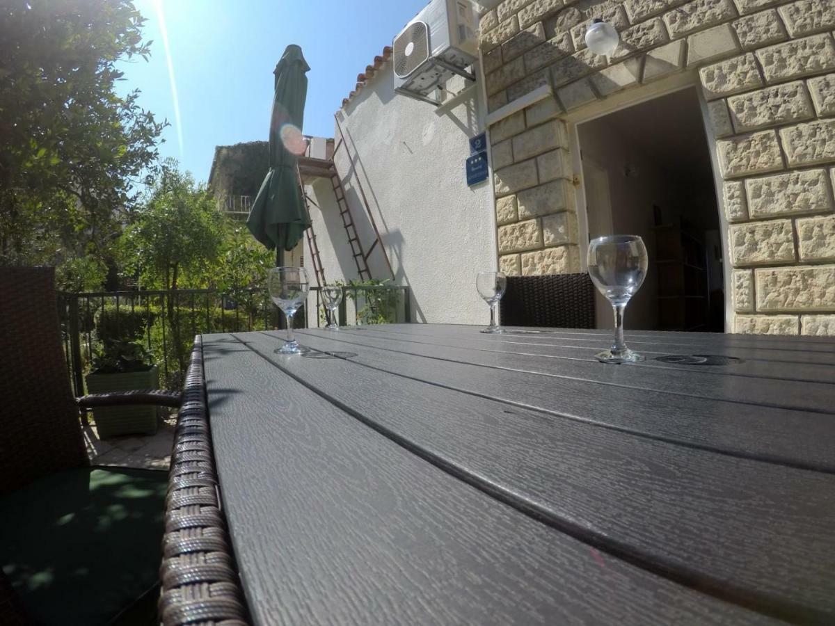 Apartman Kalajzic Omiš Exterior foto